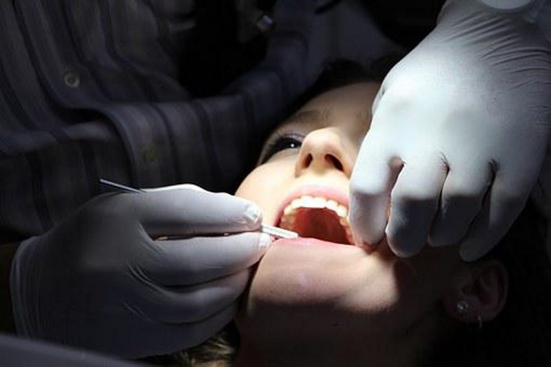 Implanty zębów – nie takie straszne jak myślisz!