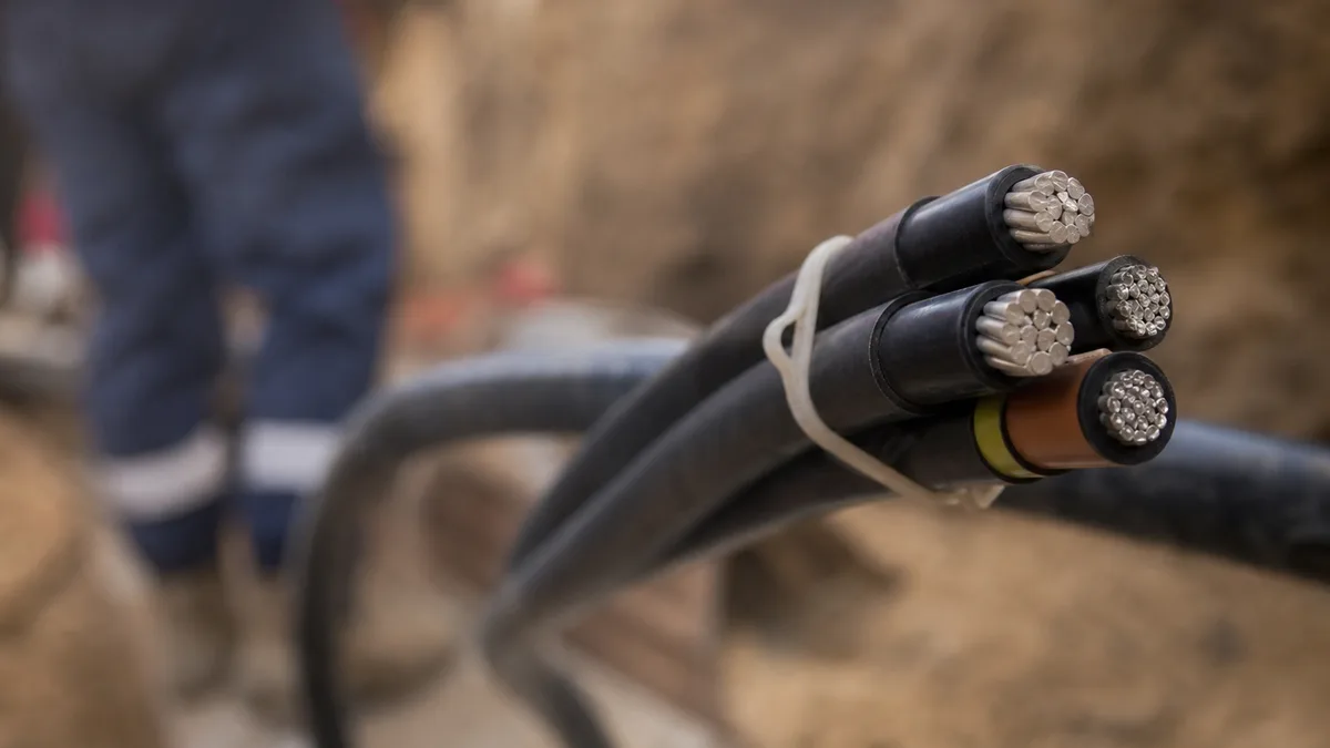 Nowa sieć elektroenergetyczna przy ulicach Podhalańskiej i Nowakowskiego