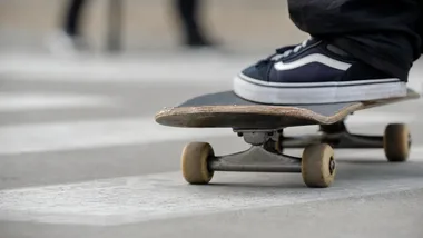 Piesi przejdą jezdnią przy skateparku. Zmiana organizacji ruchu w Bytomiu