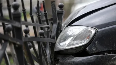 23-latek z dożywotnim zakazem prowadzenia spowodował kolizję w Bytomiu