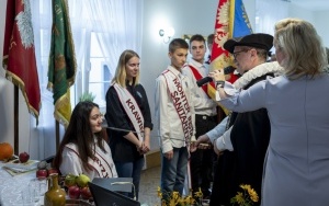 Pasowanie na ucznia w Cechu Rzemiosł Różnych i Przedsiębiorczości w Bytomiu (6)