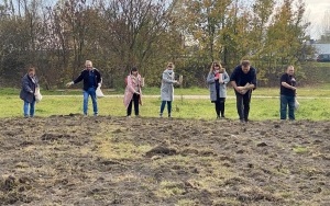 Wysiew łąki przy ul. Technicznej w Karbiu (10)