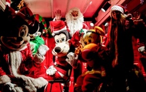 Świąteczna parada ze św. Mikołajem przeszła ulicami Bytomia (8)