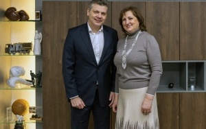 Spotkanie prezydenta Mariusza Wołosza z Oksaną Matchyshyn dyrektorką Drohobyckiego Miejskiego Centrum Usług Społecznych dla Rodziny, Dzieci i Młodzieży (1)