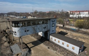 PKP PLK SA ogłosiło zamówienie publiczne na Wykonanie projektu remontu budynku dawnej nastawni Bt zlokalizowanej w stacji Bytom na linii kolejowej 131 (2)