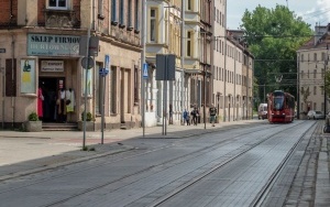 5 września rusza kolejny etap napraw gwarancyjnych na ul. Katowickiej. Zamknięty będzie odcinek od ul. Zamenhofa do ul. Rostka (4)