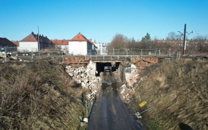 Trwa przebudowa wiaduktu nad ul. Dojazd i budowa przystanku kolejowego Bytom - Stroszek w rejonie ul. Strzelców Bytomskich (1)