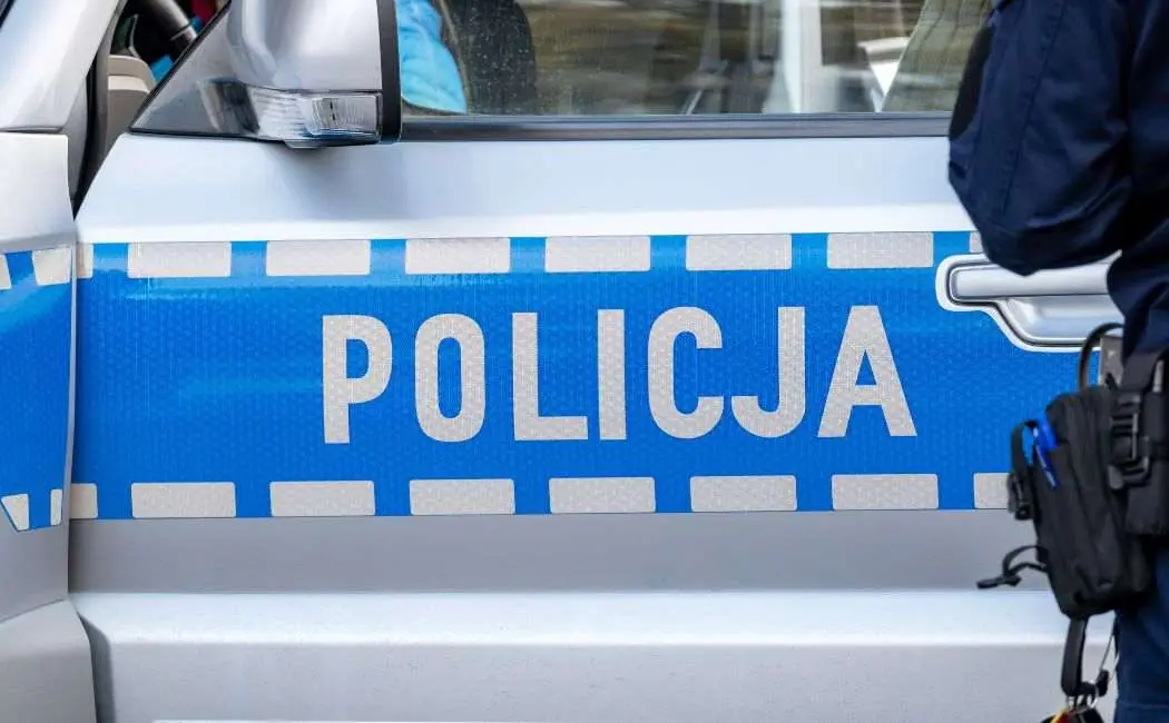 Bytomscy policjanci zatrzymali trzy osoby z narkotykami w różnych częściach miasta
