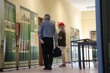 Pigmeje, Śląsk i Afryka - biblioteka przyciągnęła tłum do ważnej opowieści