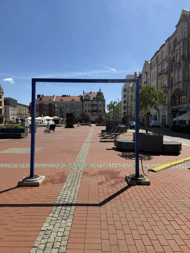 Kurtyny wodne stanęły w centrum Bytomia. Ulga na upalne dni