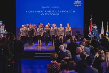 W Bytomiu policjanci dostali awanse i nagrody. Padły też konkretne kwoty