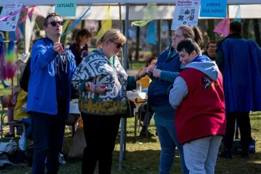 W Parku Kachla wiosna przyszła z marszem kolorowych skarpetek
