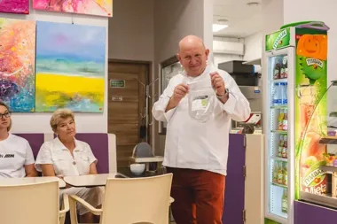 Własne lody z węglem i gliniane naczynia. Dni Kultury Wrażliwej trwają