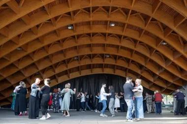 Zouk i kizomba w Parku Miejskim. Bezpłatne warsztaty dla każdego