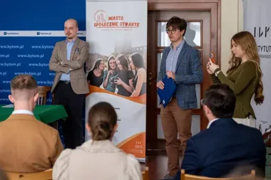 Młodzi rozmawiali o przywracaniu blasku zabytkom i przyszłości Bytomia