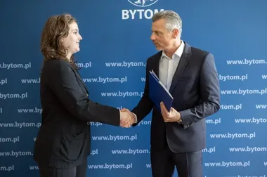 Medale i twardy charakter. Bytomskie pięściarki wróciły z krajowych mistrzostw