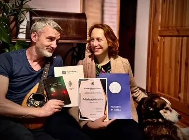 Bytomskie wiersze dostaną elektroniczny rytm. Nadchodzi album „Transrosen”