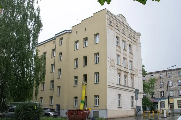 Przy Witczaka 37 trwa drugi etap remontu. Powstaje 11 mieszkań