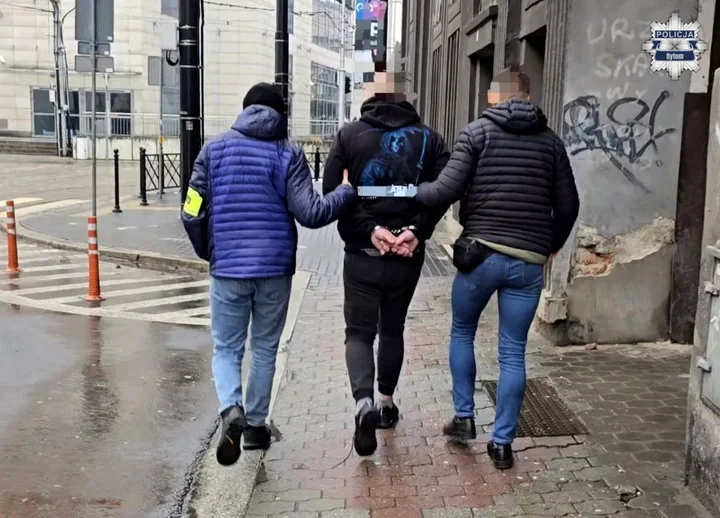 Kryminalni z Bytomia zatrzymali dwoje podejrzanych - wymuszali pieniądze