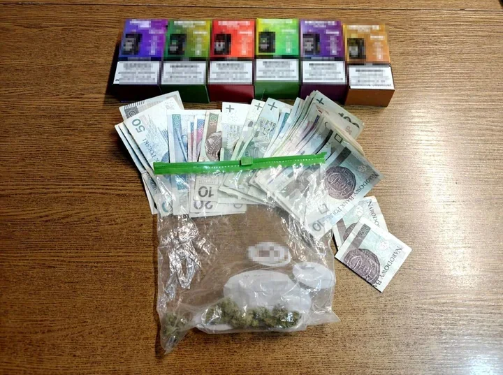 Nocny rajd w Bytomiu - 20-latek zatrzymany, pasażerowie z narkotykami