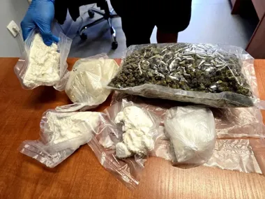 Ponad 1,5 kilograma narkotyków w mieszkaniu w Bytomiu. 35-latek zatrzymany