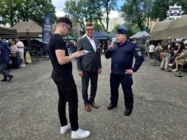 Radiowóz przyciągnął tłumy na festiwalu kuchni polowych w Bytomiu